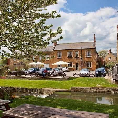 The Nevill Arms Medbourne Exterior foto